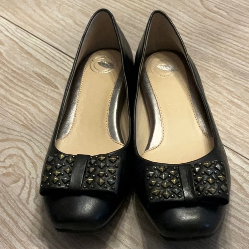 Cute black flats new, very soft leather, non slip